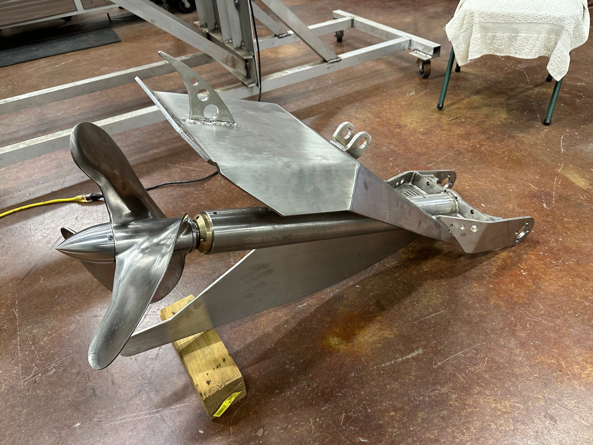 Swamp Shark surface drive unit